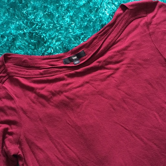 GAP long sleeve wine top - Picture 3 of 7